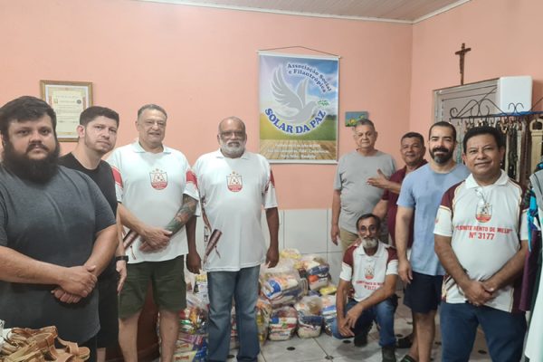 Entrega de Cestas Básicas